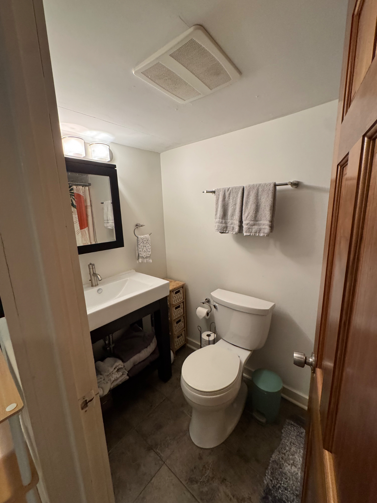 Fully Furnished Private Basement Apartment Walking Distance to many DC Hospitals - Photo 10