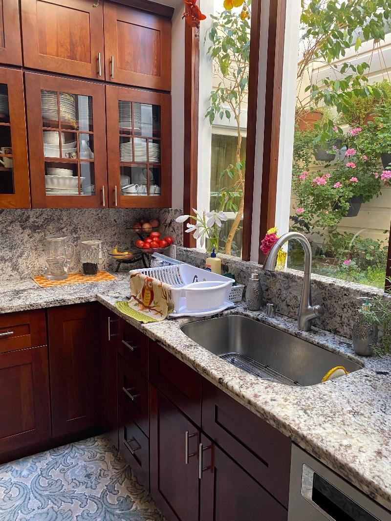 Private bedrooms available in the beautiful 2160 sq. ft., 2-level single-family home, located in the Golden Gate Heights, San... - Photo 5