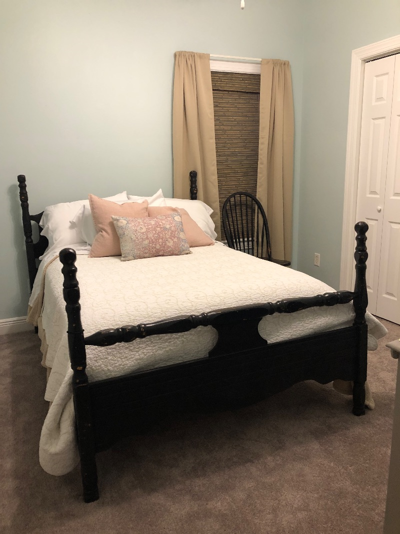 Kloee's room in Guest House