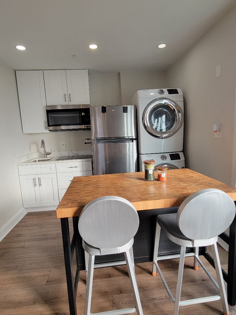 Cozy Private Suite - Photo 9