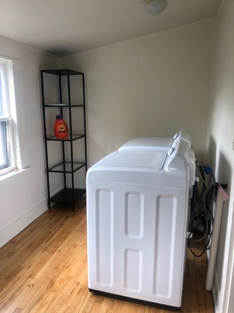 Spacious newly renovated 1Bedroom 1Bath  2nd fl apt - Photo 12