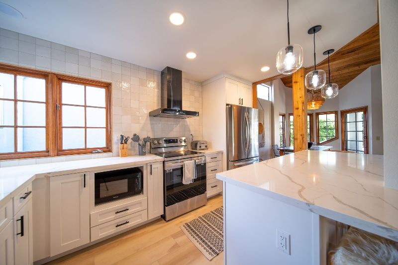 AVAILABLE Sept 1st, 2026 - 1700 sq ft home 1/2 block from the ocean in South Mission Beach, San Diego, CA - Photo 6