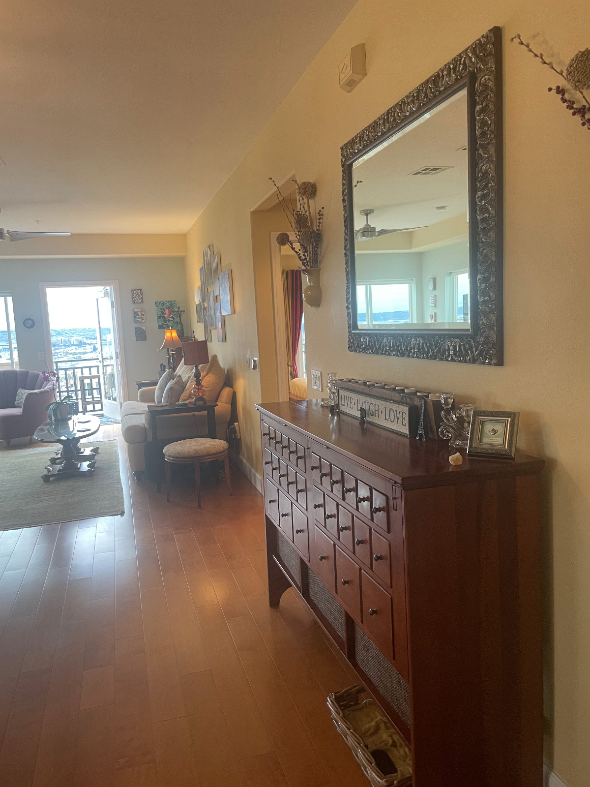 Centrally located, unique condo near downtown San Diego, hospitals, freeways in Bankers Hill neighborhood with spectacular views of... - Photo 3