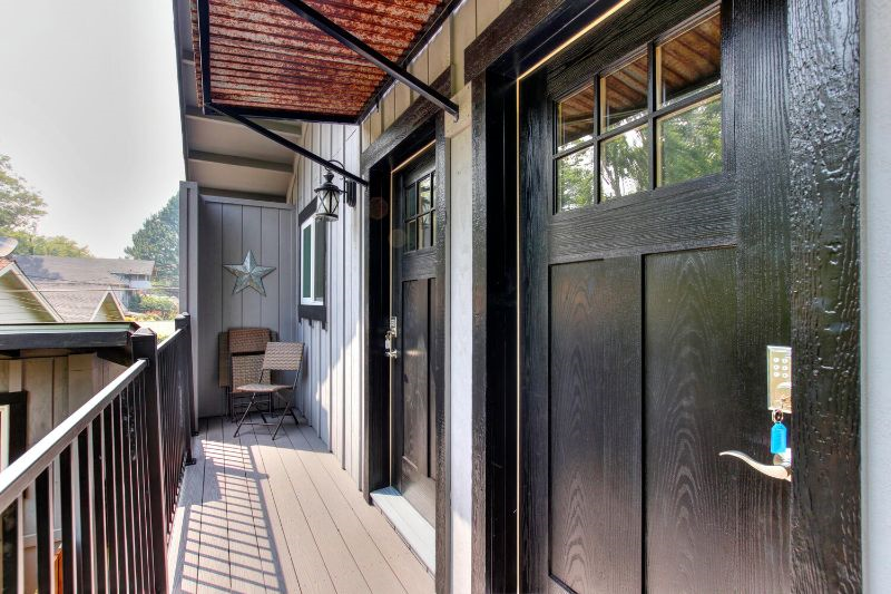 Elegant East Sacramento - Photo 5