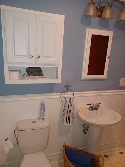 Comfortable. Fully Furnished Home Away From Home. - Photo 8