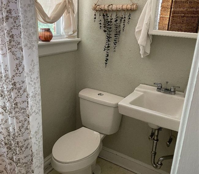 Quiet Room in Central Neighborhood - Looking for Regional Part Time Traveler (Charlottesville, Lynch - Photo 12