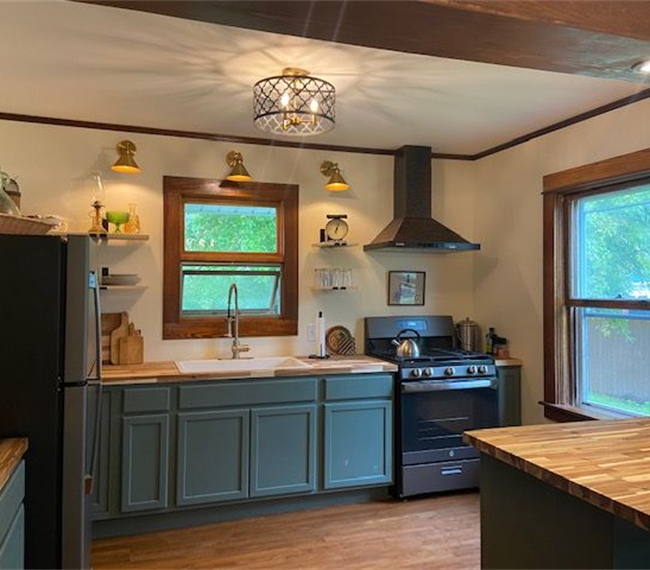 Welcome to Grams' House  A Charming Renovated 3 Bedroom Vermont Home with Garage, near Rutland - Photo 7