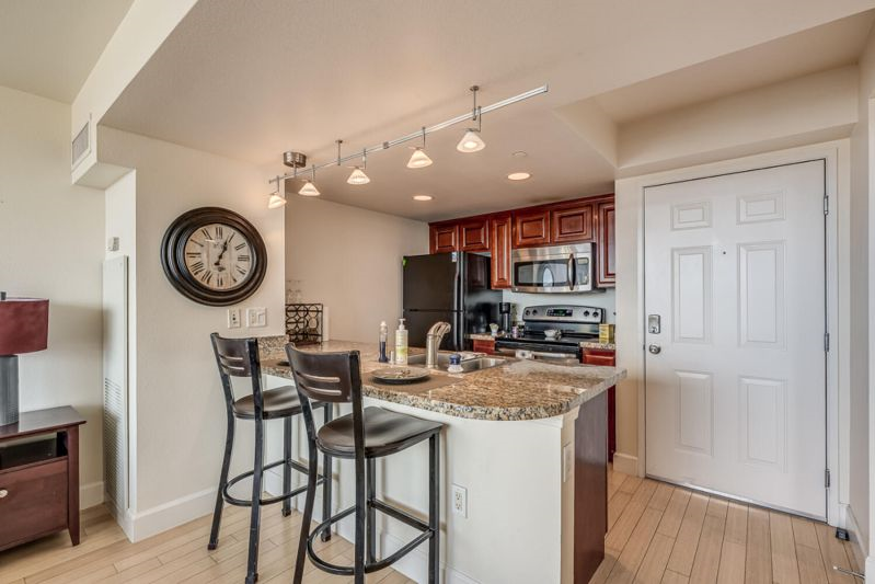 Furnished Condo, Downtown Reno - Photo 7
