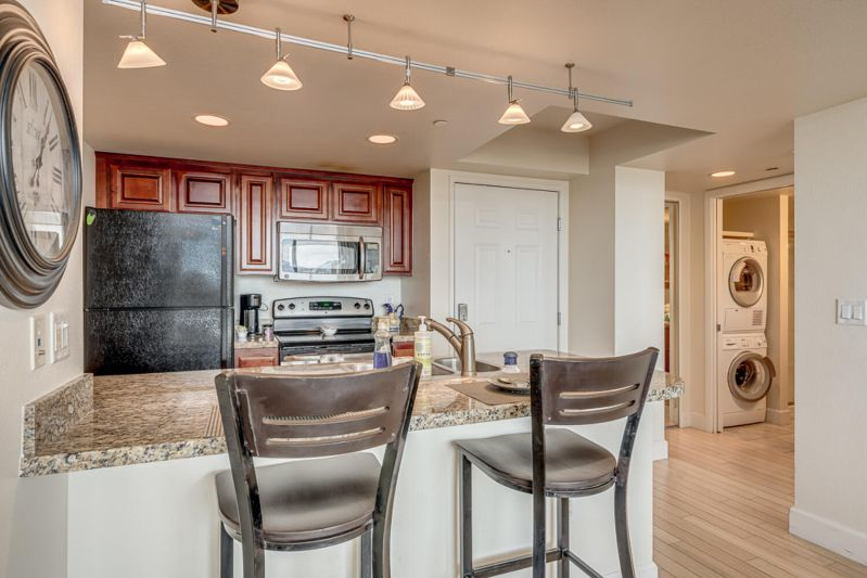 Furnished Condo, Downtown Reno - Photo 9
