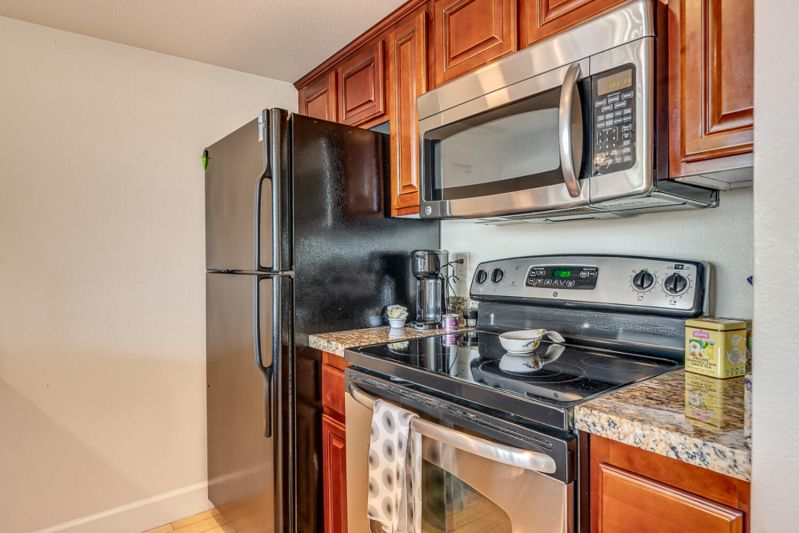 Furnished Condo, Downtown Reno - Photo 10