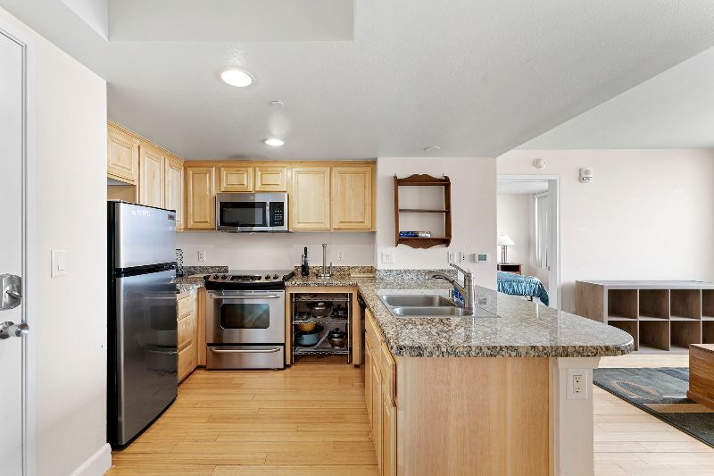 Furnished Condo, Downtown Reno - Photo 2