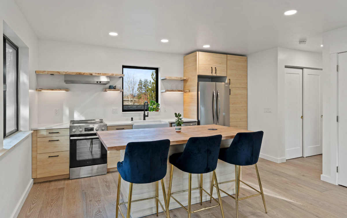 Private 1 Bed, 1 Bath in the Old Mill District - Photo 3