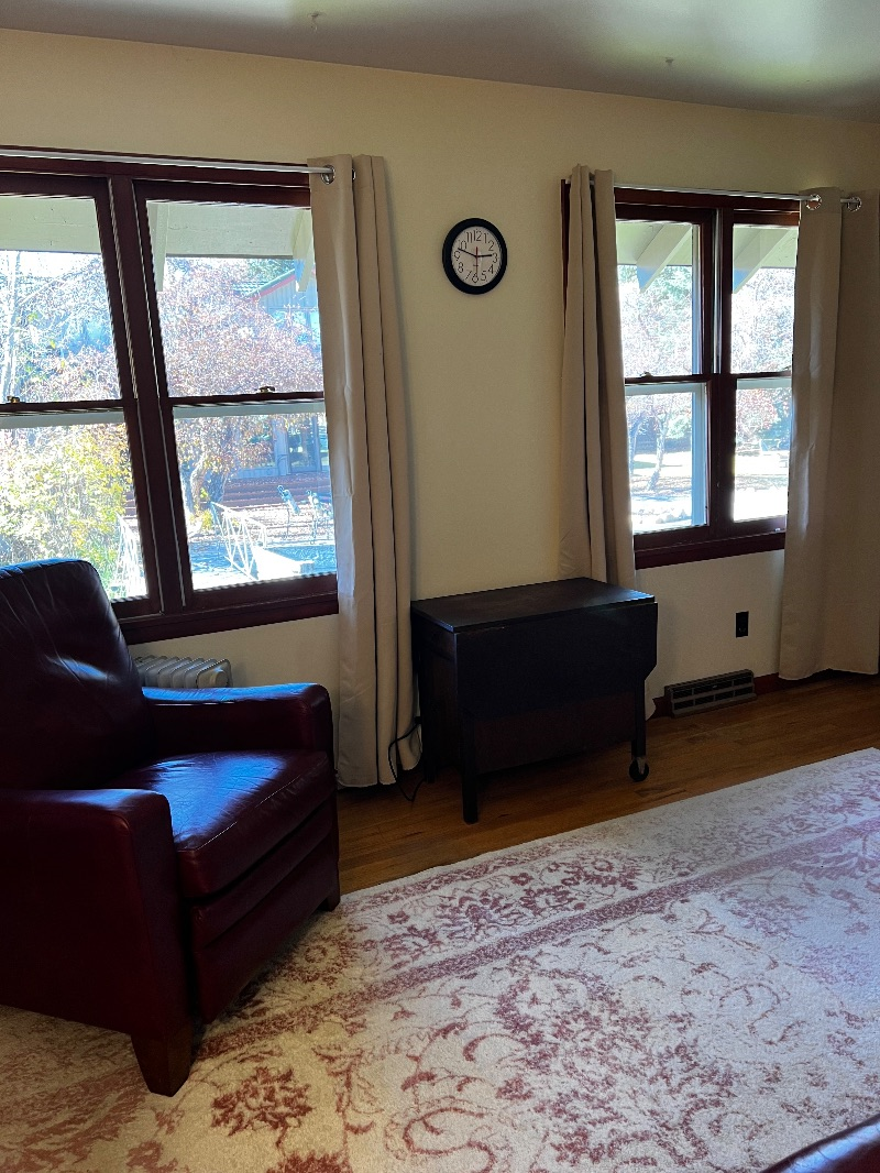 Creekside unit in town with country feel. Private and quiet - Photo 3
