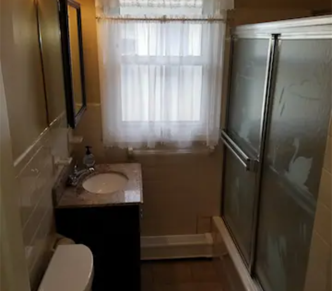 Beach Town Home - Close to all amenities Main - Photo 7