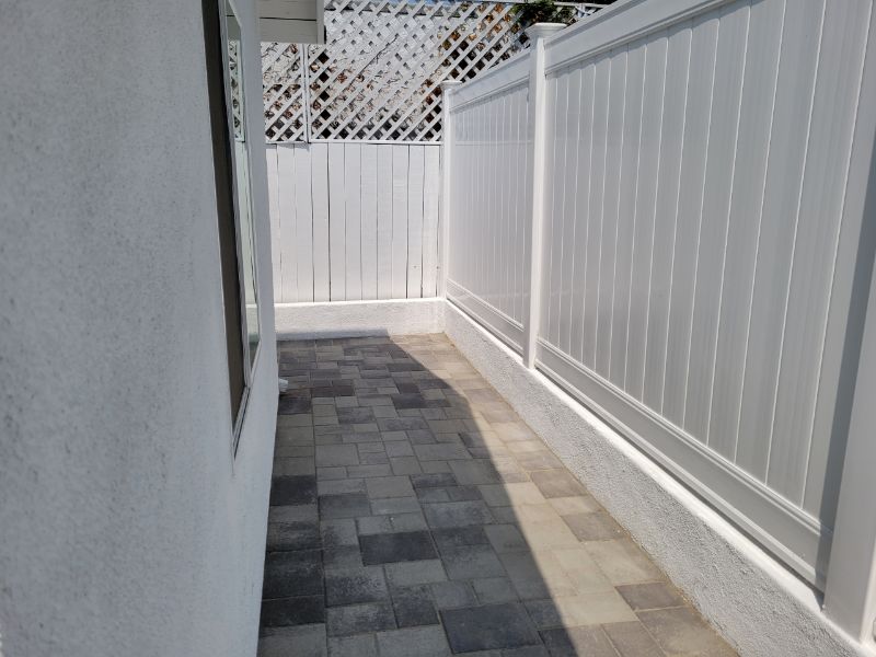 Centrally located in Los Angeles a quiet cottage with private access near Hospitals - Photo 4