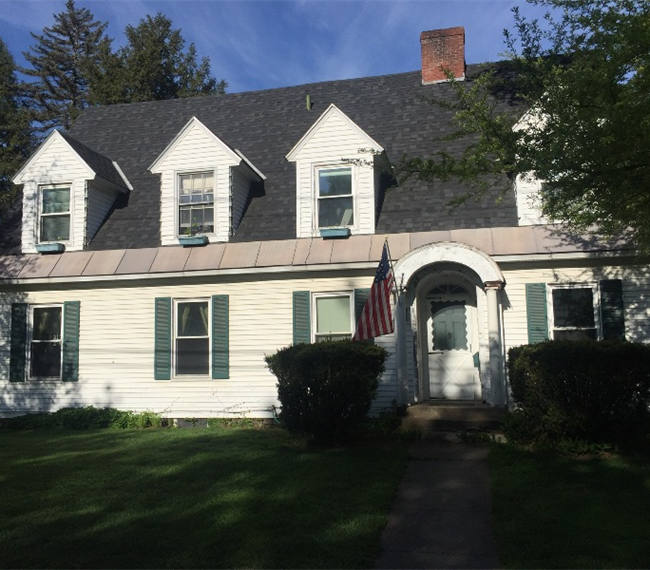 Beautiful home near town - Photo 4