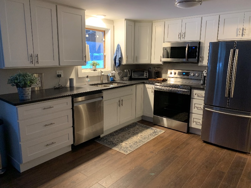 Two bedroom apartment minutes from Burlington - Photo 5