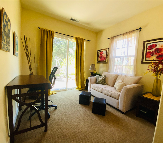 Relax After A Long Day Of Work - Beautifu 1BD/1Bath/Separate Entrance in a Quiet Neighborhood - Photo 4
