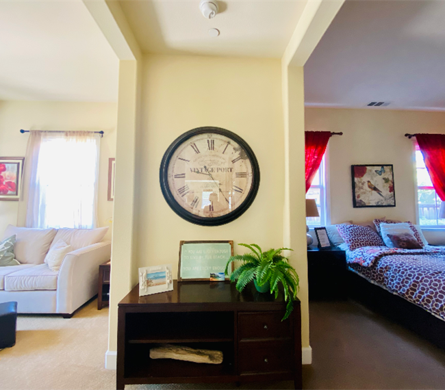 Relax After A Long Day Of Work - Beautifu 1BD/1Bath/Separate Entrance in a Quiet Neighborhood - Photo 5
