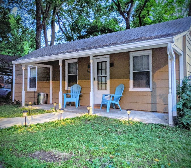 Renovated Waldo Bungalow