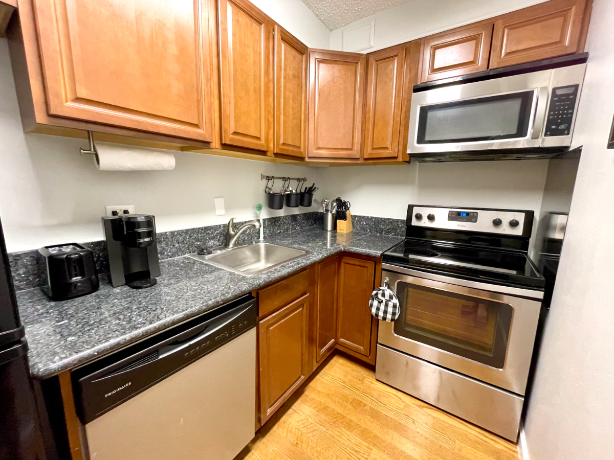 Studio Condos in Downtown Columbia - Photo 12
