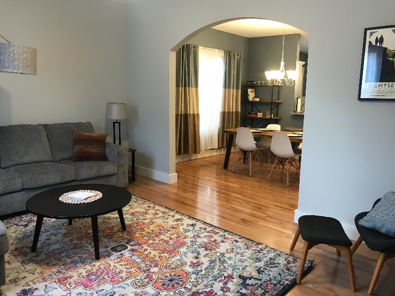 Spacious 2BR Upper Flat - Photo 3