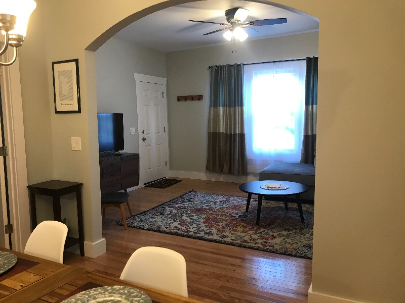 Spacious 2BR Upper Flat - Photo 4