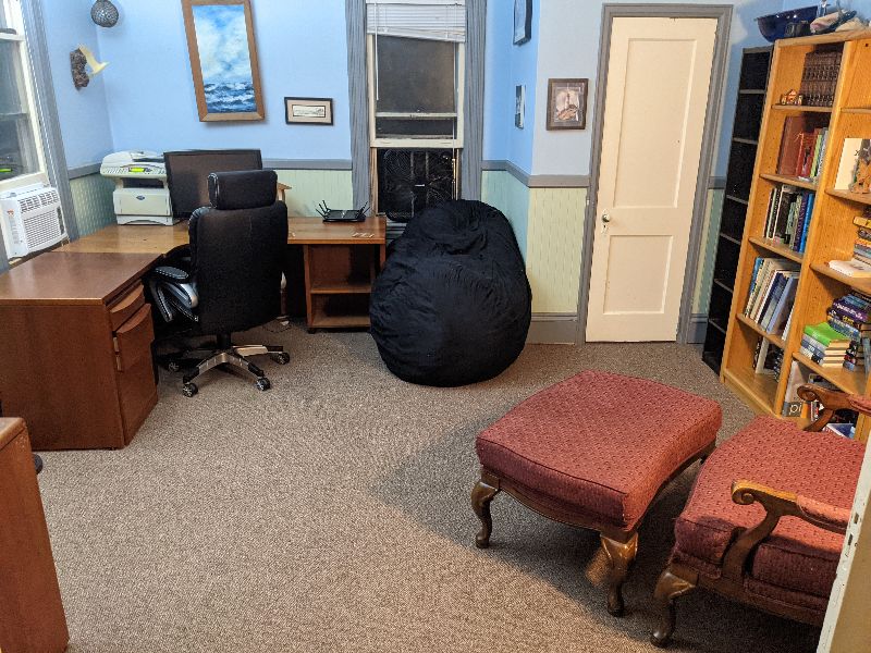 Huge 2 bedroom or 1 bedroom with office apartment, close to downtown - Photo 5