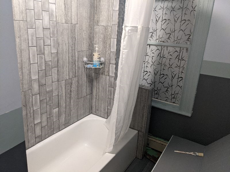 Huge 2 bedroom or 1 bedroom with office apartment, close to downtown - Photo 9