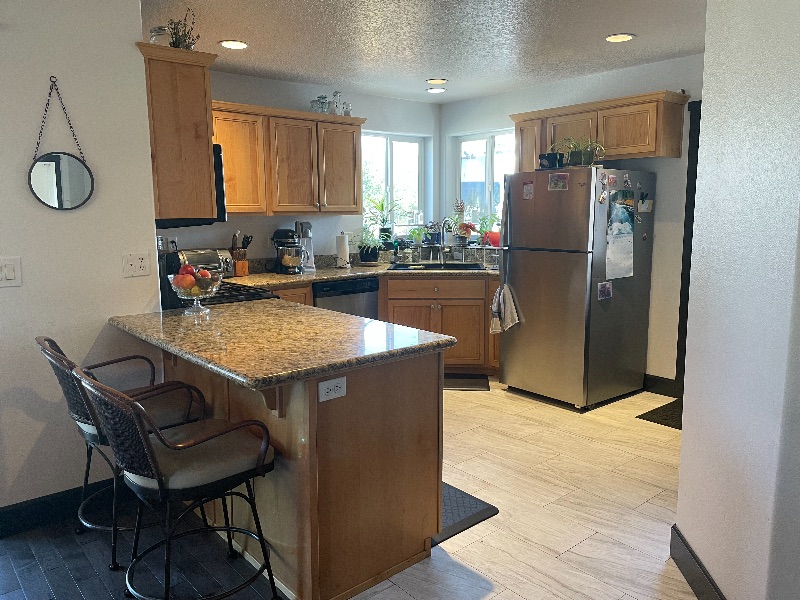 Furnished Room in Beautiful SE Neighborhood - Photo 5