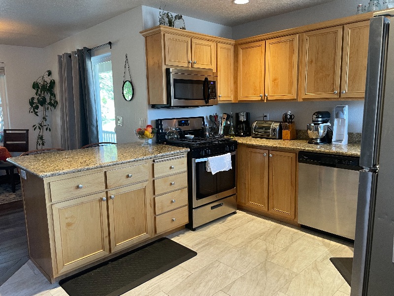 Furnished Room in Beautiful SE Neighborhood - Photo 6