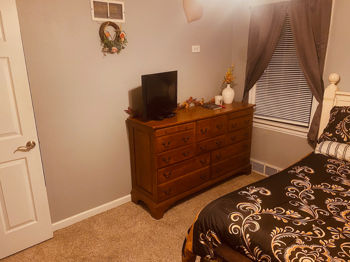 Home Sweet Home away from home  Furnished w/utilities Private  Secure/safe neighborhood - Photo 9