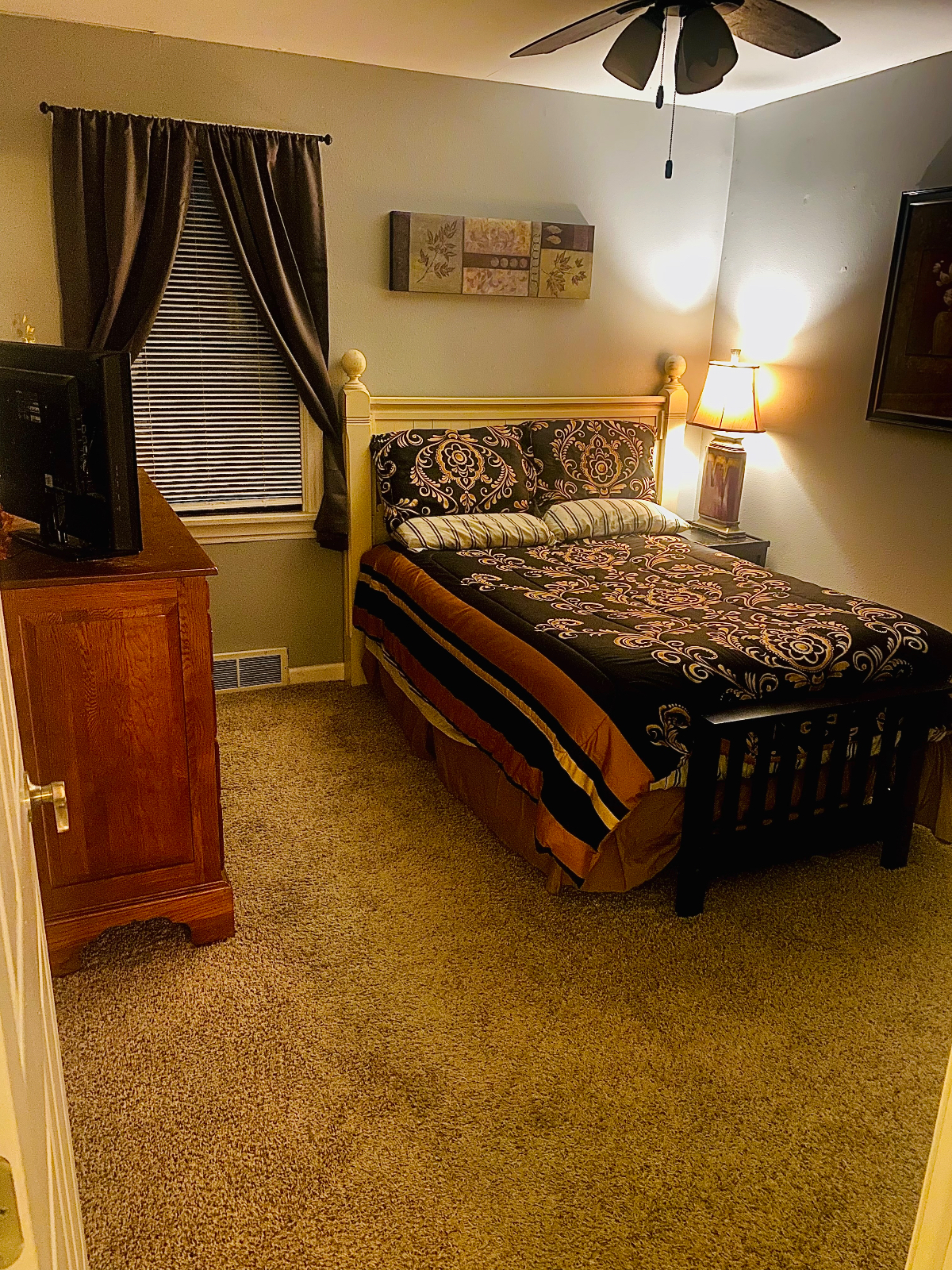 Home Sweet Home away from home  Furnished w/utilities Private  Secure/safe neighborhood - Photo 8