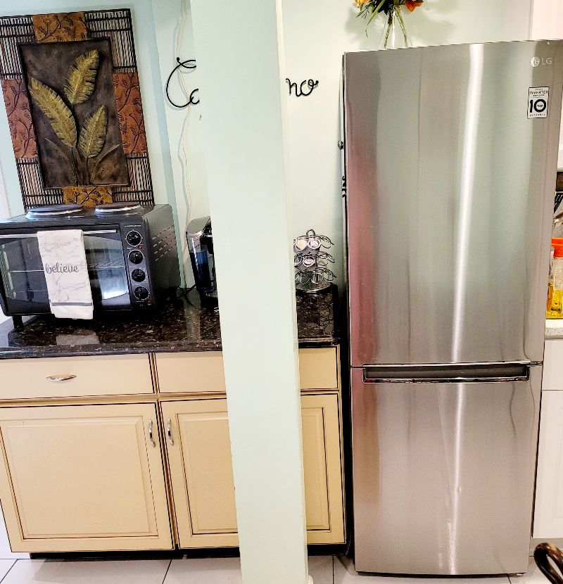 1 Bedroom Private Entrance Fully Furnished Apartment Free Parking Utilities Included Pet Friendly Qu - Photo 11