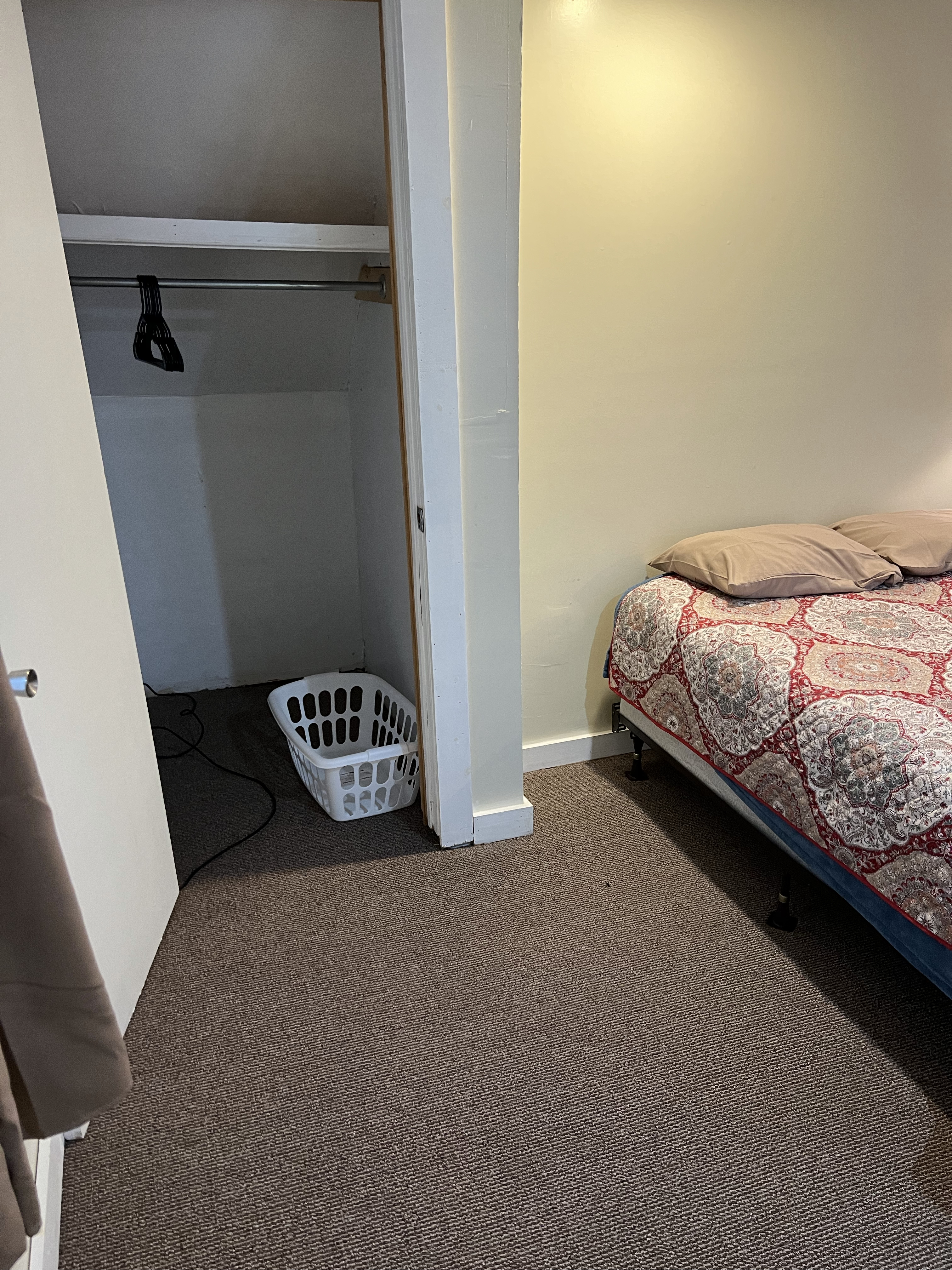 Furnished one bedroom unit 1 - Photo 12