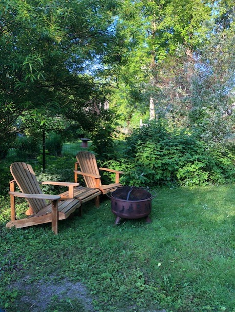 Cozy renovated 1 bedroom in quiet location near hospital - Photo 12