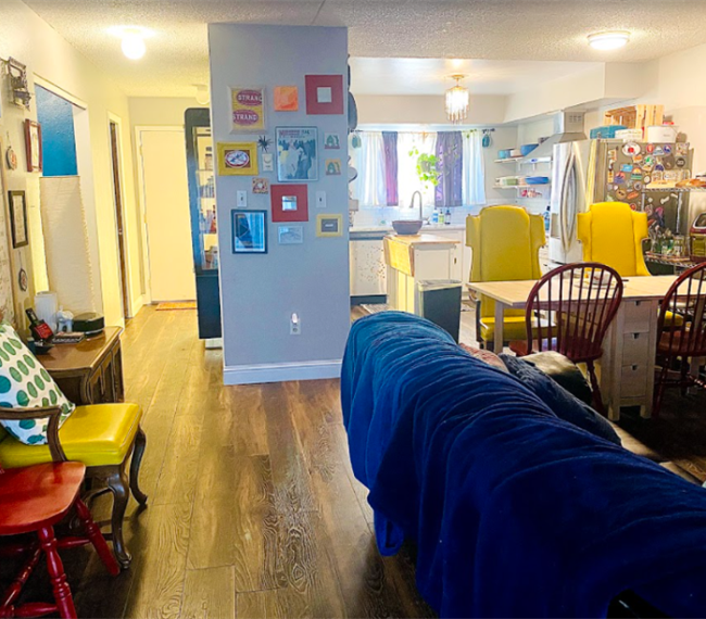 Eclectic and Cozy Two Bedroom Townhouse - Photo 11