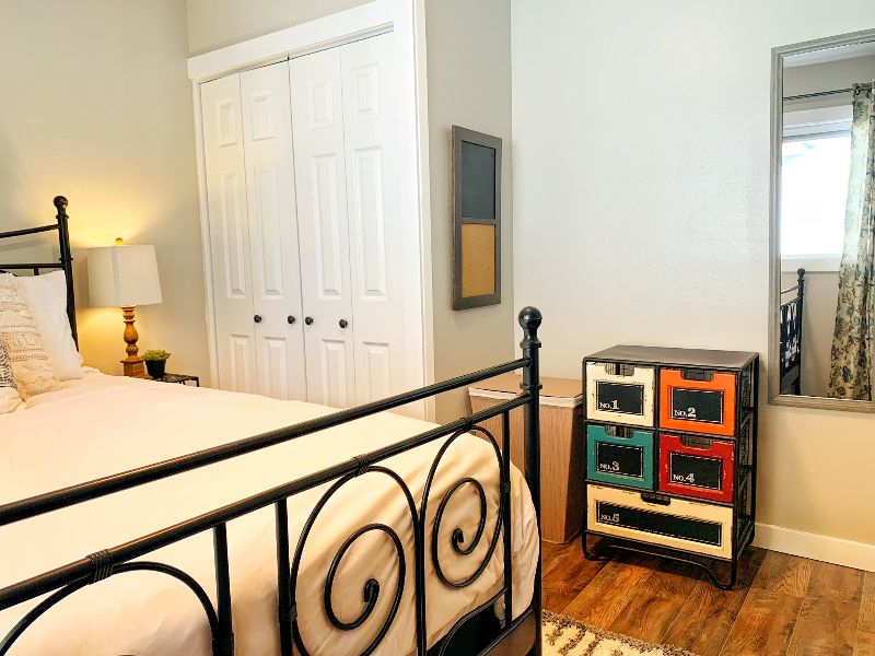 Rainier Suite in Travel nurse house near... - Photo 2
