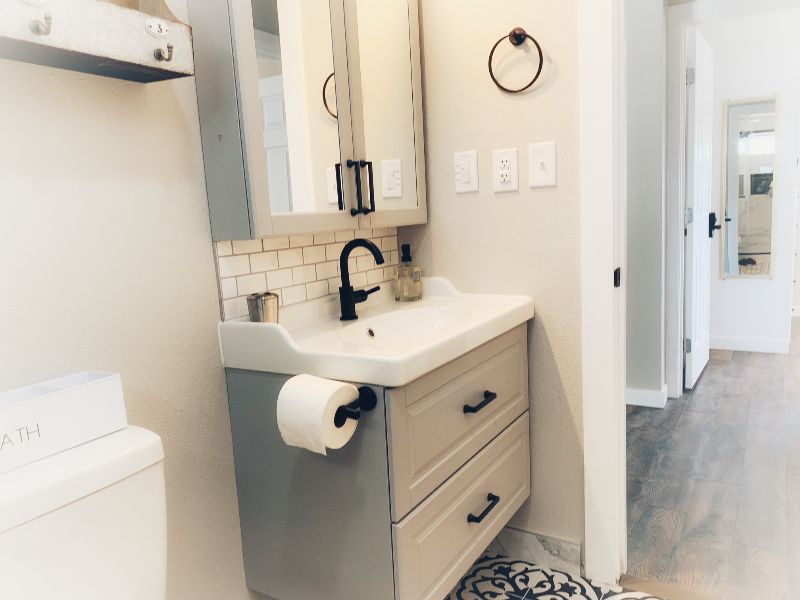 Rainier Suite in Travel nurse house near... - Photo 6