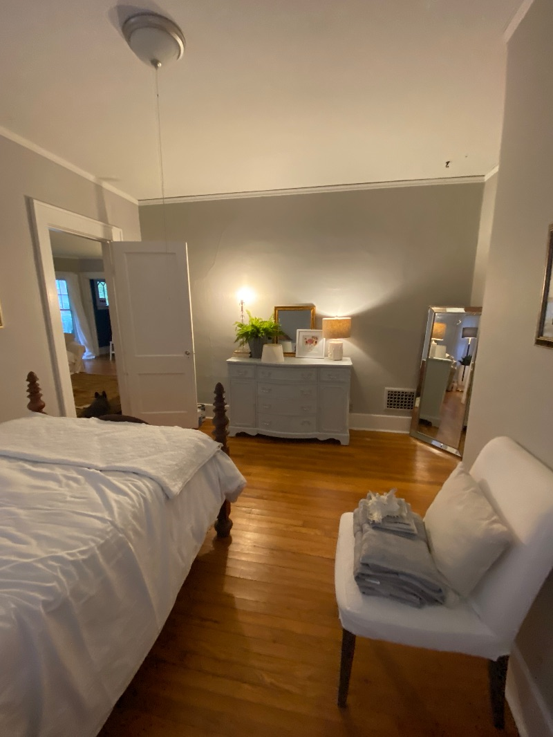 Safest neighborhood, nurses apt - Photo 8