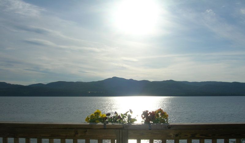 Majestic Lake Champlain Family Home- Pvt Beach, Dock, Sunsets, Relaxation  Fun - Photo 8