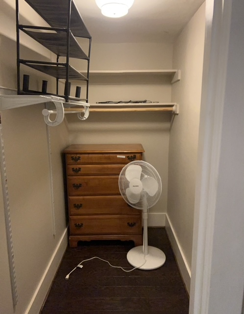 Back Bedroom and Bath - Photo 3