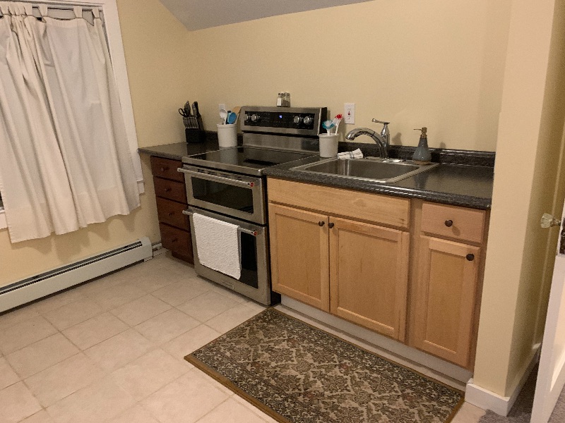 One Bedroom Furnished Apartment - Photo 3