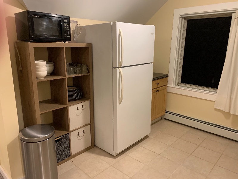 One Bedroom Furnished Apartment - Photo 4