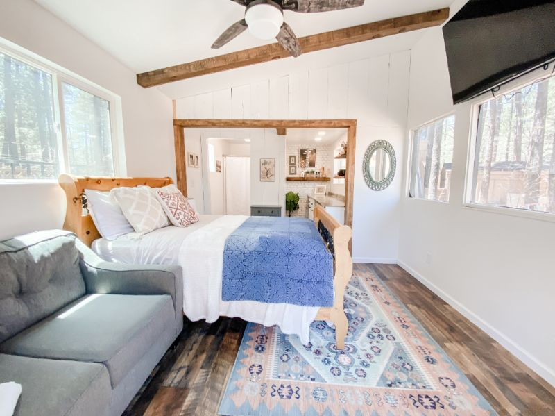 Blackberry Cottage -Hillside 8