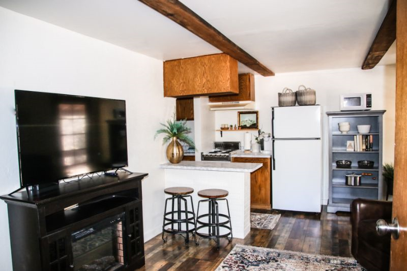 Apartment in the Pines-Hillside 4