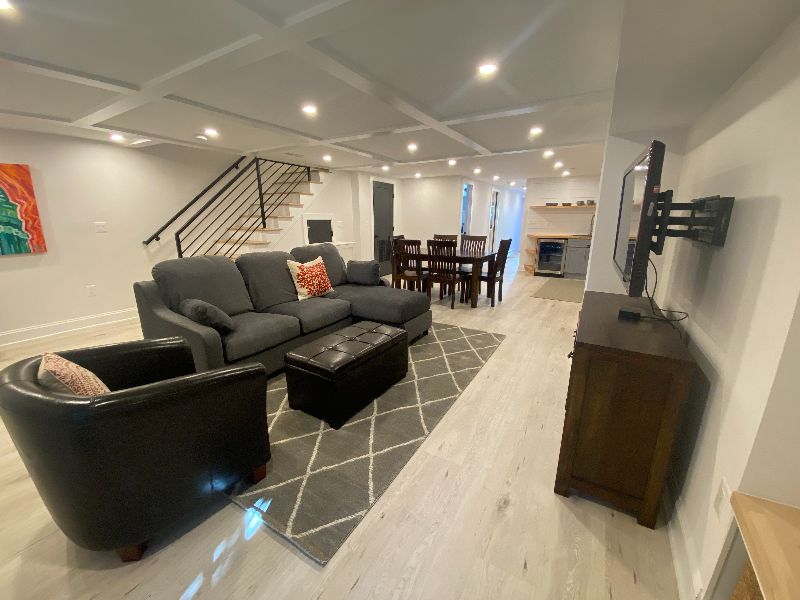 New Luxury 2 BR Apartment, includes secured parking space - Photo 10
