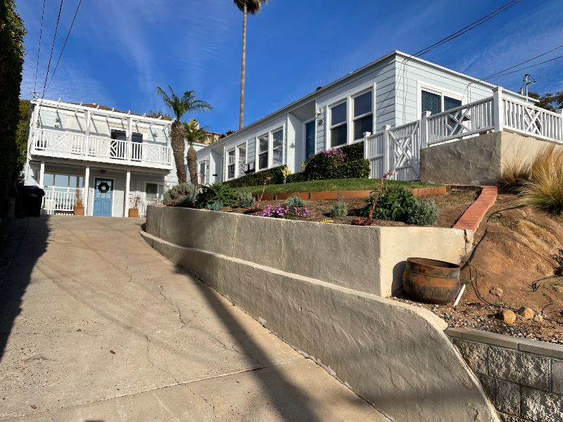 Relaxing Mission Hills Cottage with Amazing Views - Dog Friendly - Photo 3