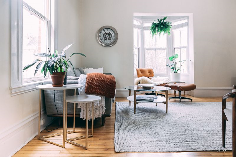 Brackett Flat - near MMC, parking, laundry, desk