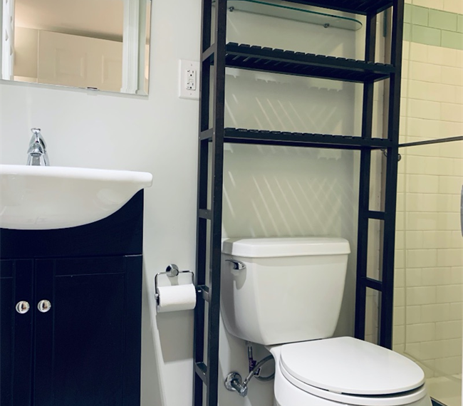Bright, Spacious Capitol Hill Retreat - Photo 7